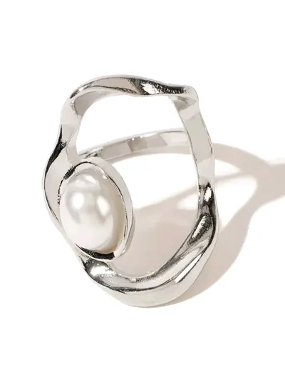 خاتم لون فضي