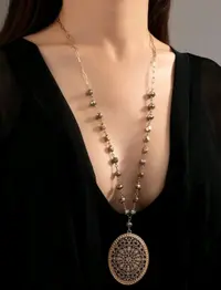 قلادة ذهبية 3