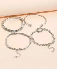 مجموعة اساور 3