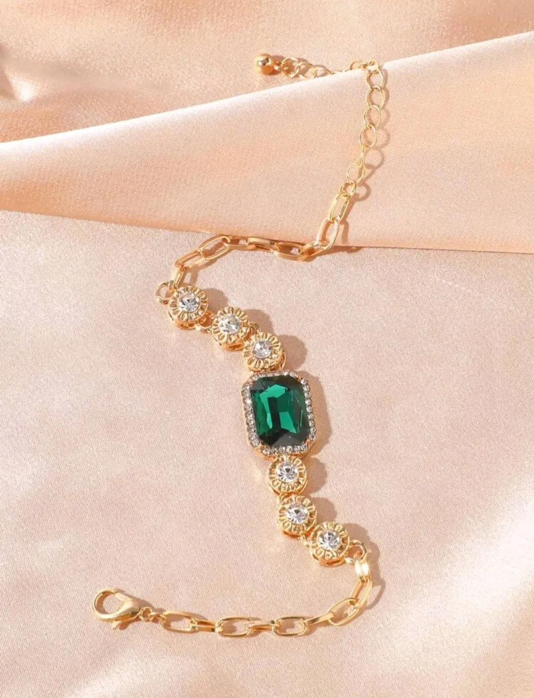 اسوارة لون ذهبي