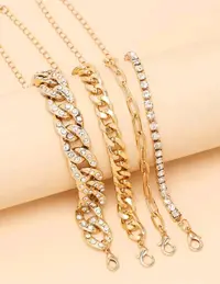 مجموعة اساور 1