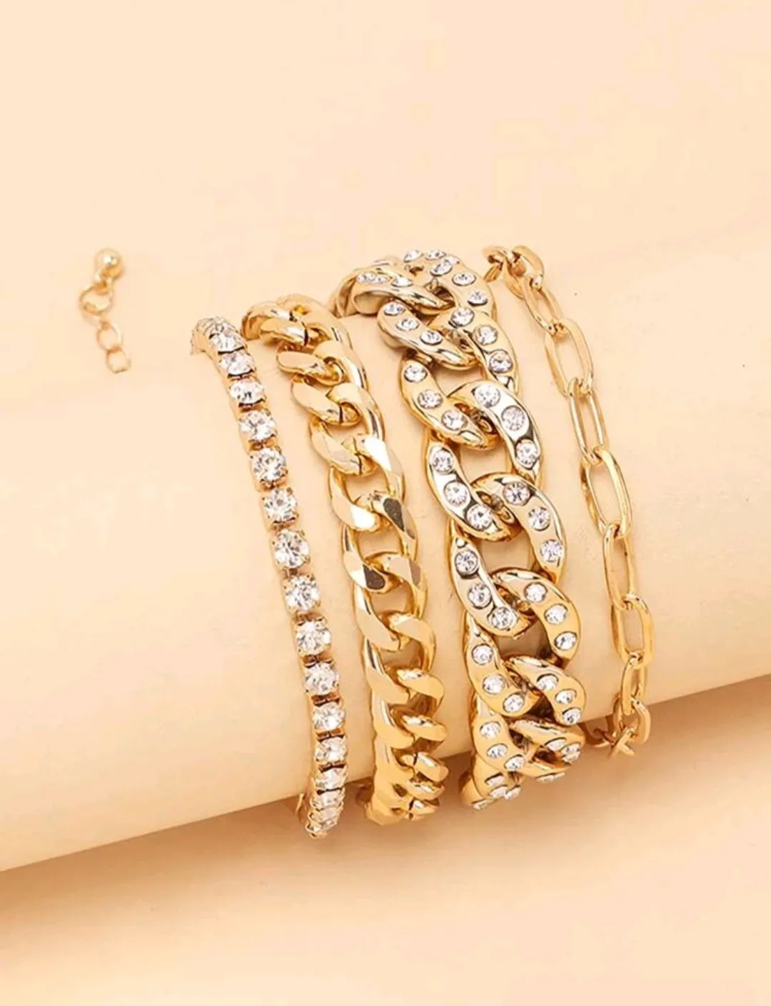 مجموعة اساور