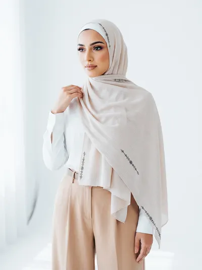 شال قطن  لون رمادي فاتح