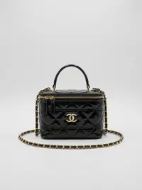 شنطة لون اسود 1