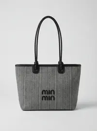 شنطة لون اسود 1