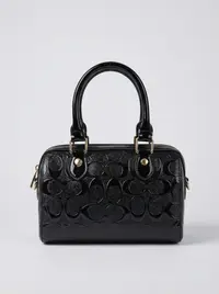 شنطة لون اسود 1