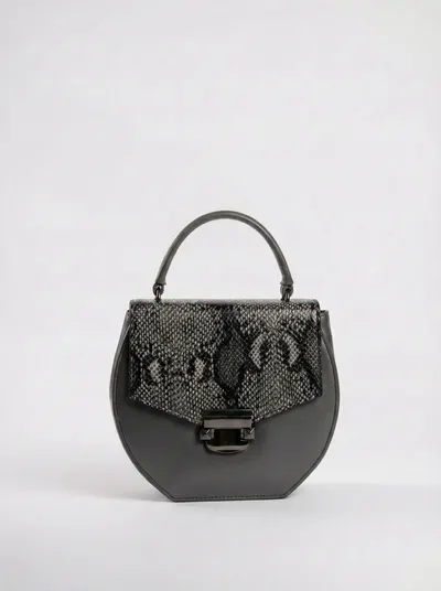 شنطة لون رمادي