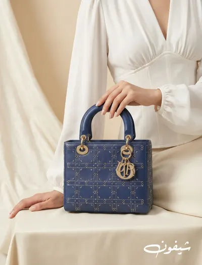 شنطة لون كحلي