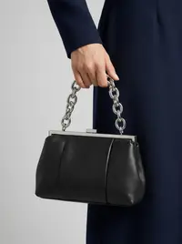 شنطة لون اسود 2