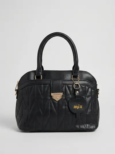 شنطة لون اسود