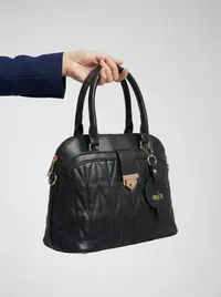 شنطة لون اسود 2