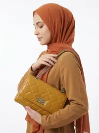 شنطة لون كموني 2