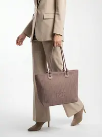 شنطة لون زهر بارد مموج 2