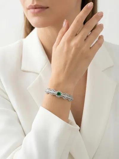 اسوارة لون فضي