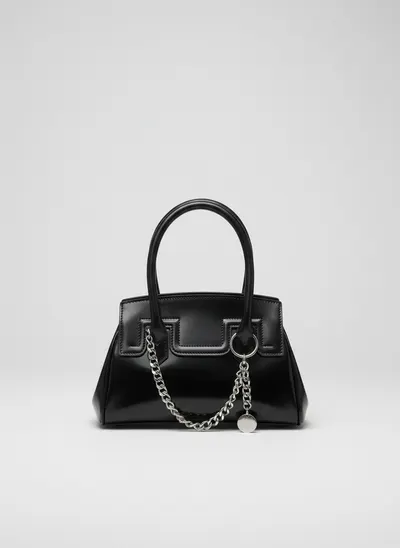 شنطة لون اسود 